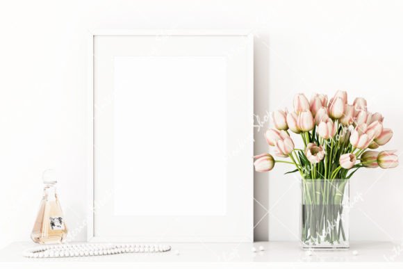 Download Minimalist Frame Mockup - Minimal Collection